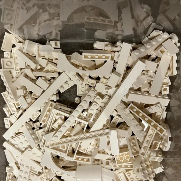 LEGO Small And Medium White Accessories , Spare Parts And Brick Pieces.1lbs - Picture 5 of 10